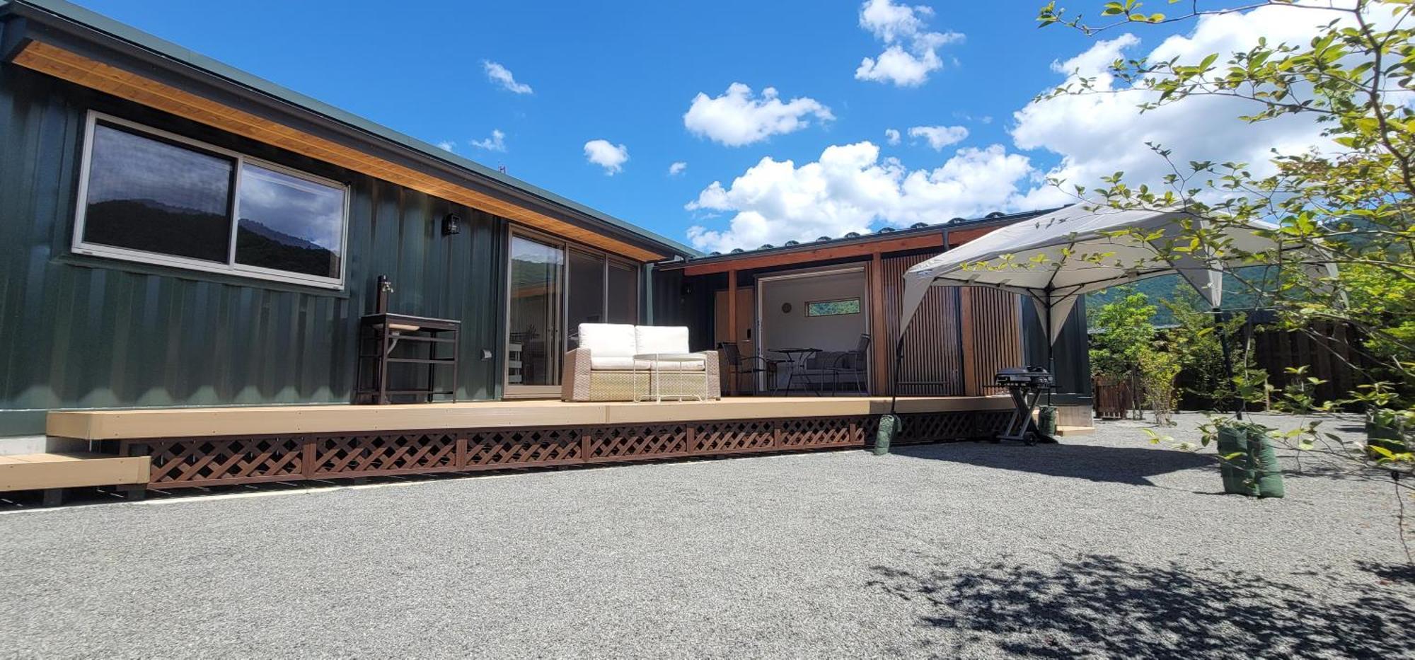 河口湖ベースキャンプ登り坂